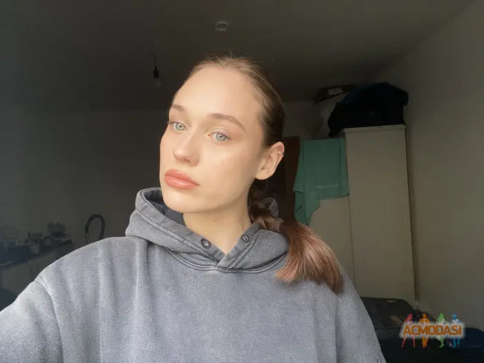 Надя  Маляренко фото №1738963. Завантажено 25 Січня 2025