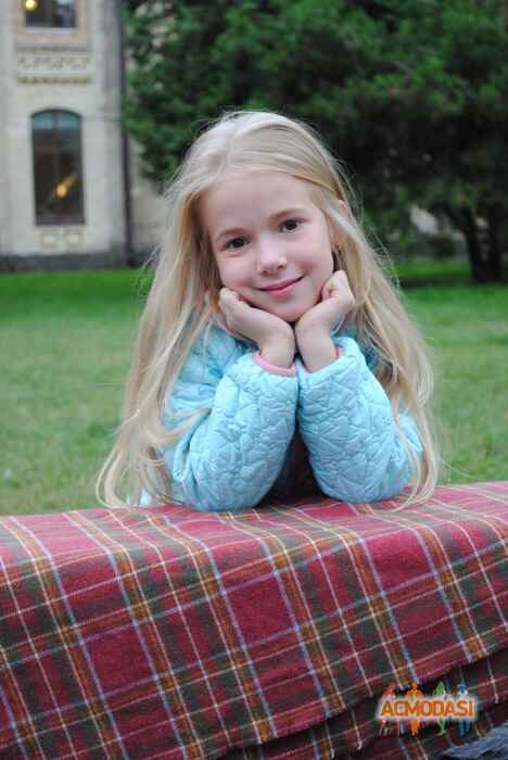 Олеся   фото №1136274. Завантажено 14 Листопада 2017