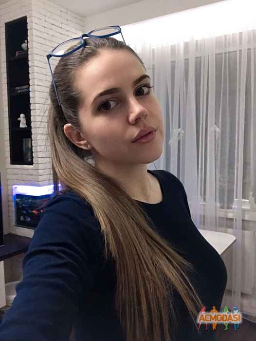 Олена Олегівна Либа фото №1372029. Завантажено 01 Березня 2019