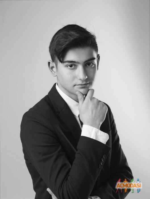 Яша Натигович Гулиев фото №1155390. Завантажено 21 Грудня 2017