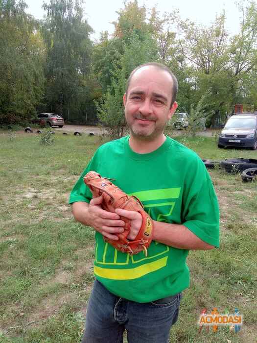 Микола Миколайович Устимчук фото №1128903. Завантажено 02 Листопада 2017