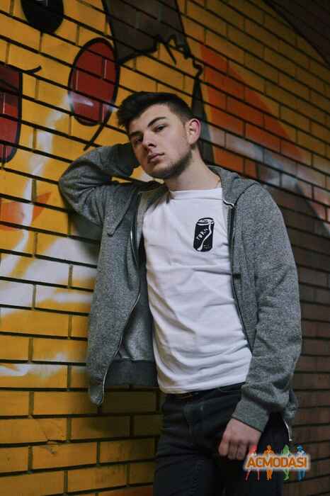 Віталій Володимировч Комаров фото №1367045. Завантажено 19 Лютого 2019