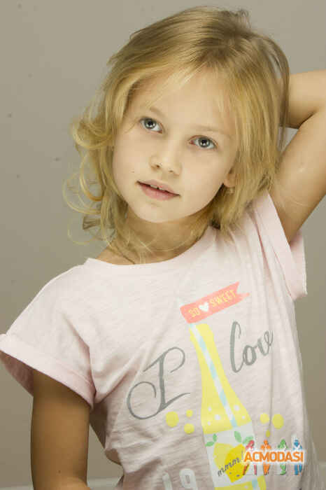 Яна Богдановна Цибере фото №849447. Завантажено 08 Листопада 2015