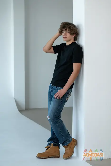 Yurii  Plh фото №1748719. Завантажено 19 Жовтня 2025