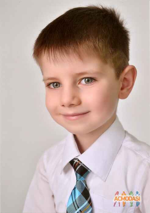 Руслан   фото №1066435. Завантажено 14 Червня 2017