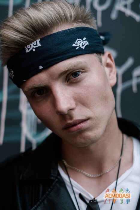 Владислав Миколайович Ужман фото №1454551. Завантажено 29 Вересня 2019