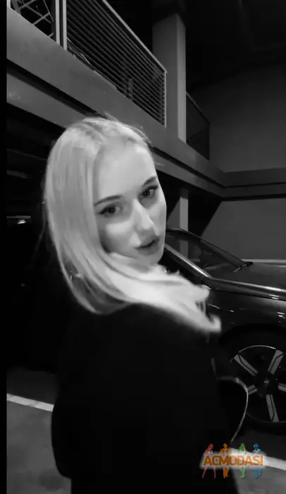 Лина  Бурганова фото №1750621. Завантажено 18 Грудня 2025