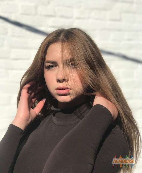 Каріна  Лупан фото №1669029. Завантажено 26 Листопада 2021