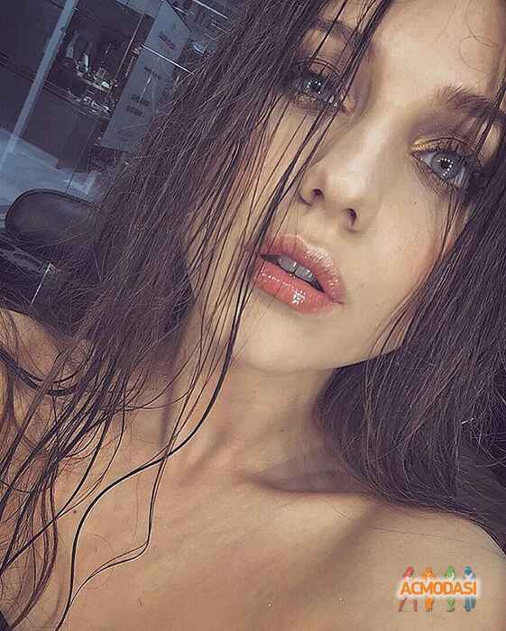 Юлия Евгеньевна Былинская фото №987848. Завантажено 21 Листопада 2016