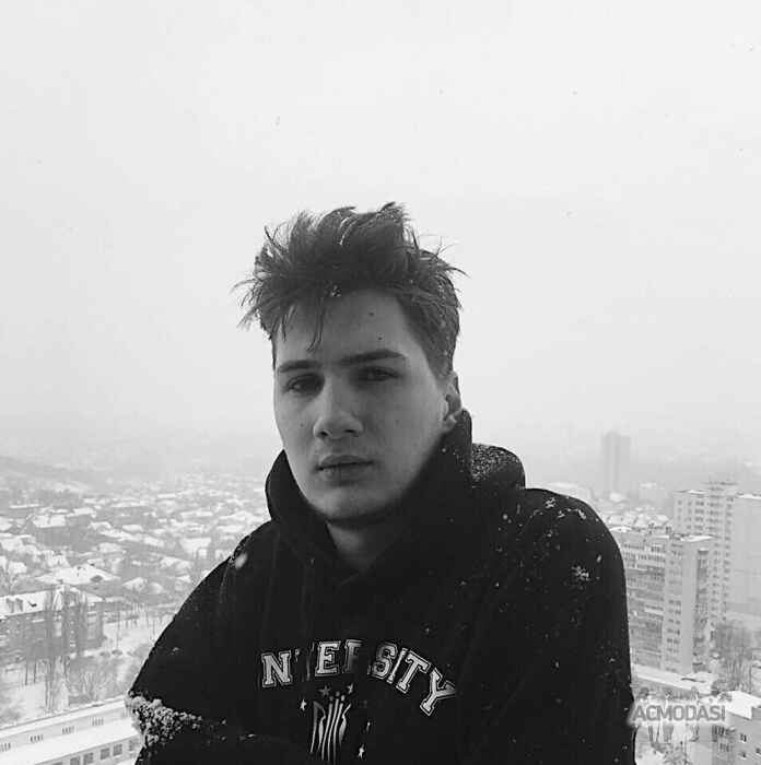 Максим Сергеевич Козеренко фото №1245182. Завантажено 15 Червня 2018