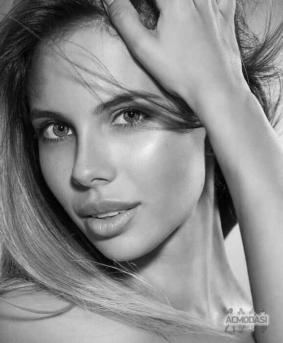 Карина Шамильевна Коваль фото №968844. Завантажено 10 Жовтня 2016