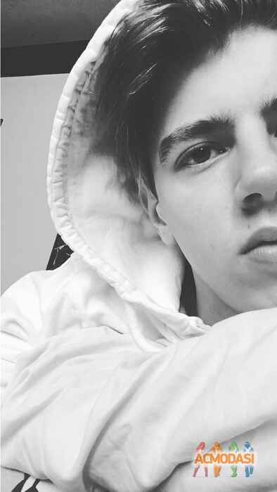 Никита Михайлович Демиденко фото №1057760. Завантажено 23 Травня 2017