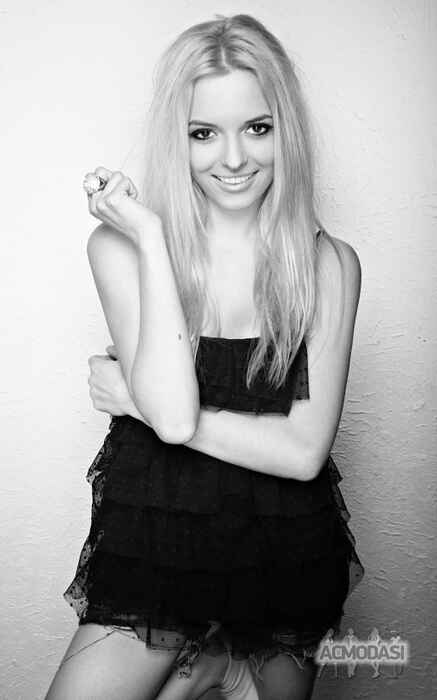 Уляна  Щ фото №99670. Завантажено 05 Листопада 2011