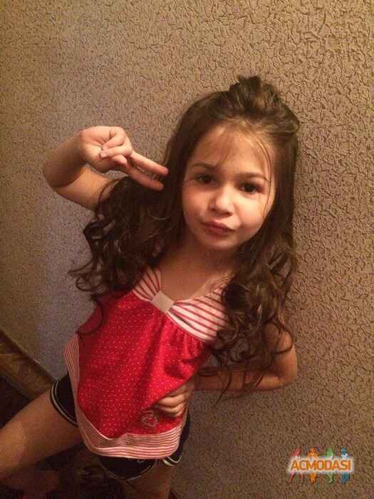 Катерина Руслановна Демчук фото №1097815. Завантажено 30 Серпня 2017