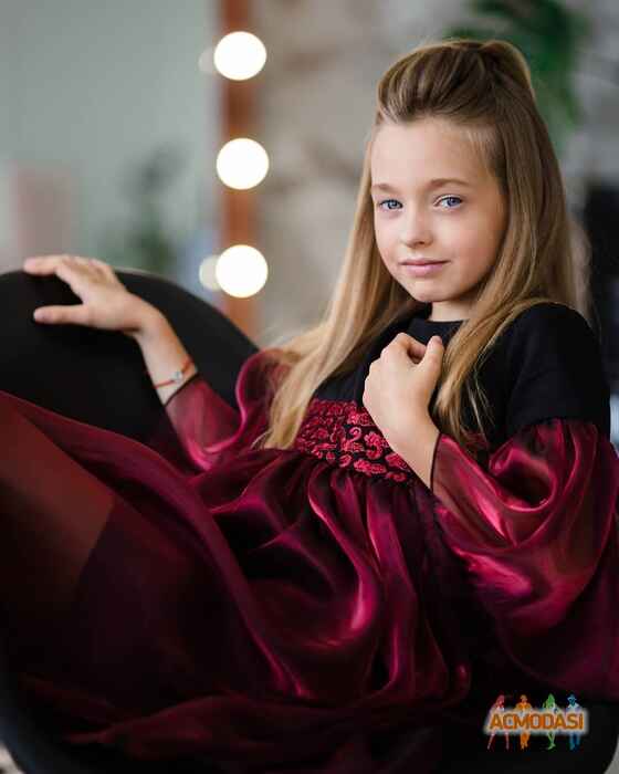 Полина Денисовна Попова фото №1535665. Завантажено 04 Червня 2020