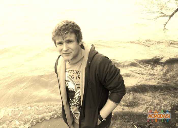 Роман Викторович Шаповалов фото №512524. Завантажено 16 Жовтня 2013