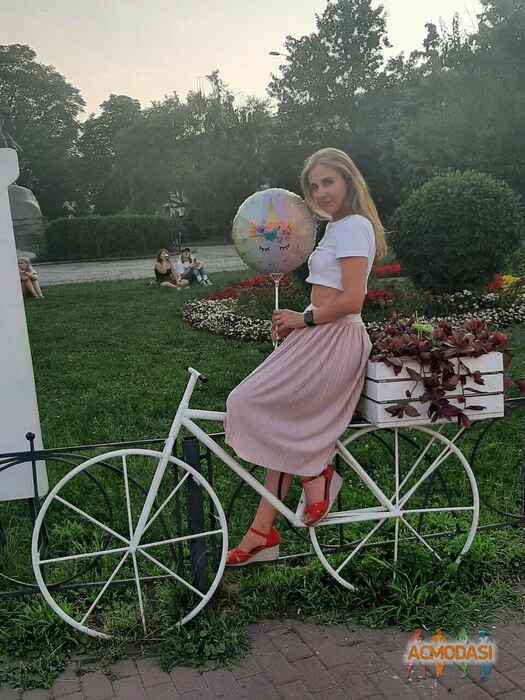 Олена  Олена фото №1641962. Завантажено 19 Липня 2021