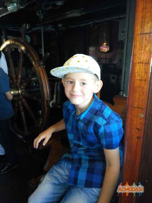 Артем   фото №1020645. Завантажено 15 Лютого 2017