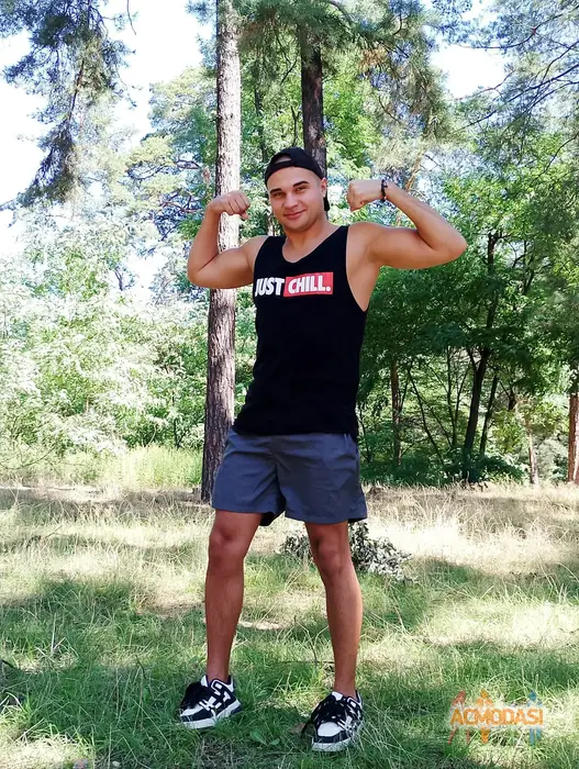 Олег  Мельник фото №1750795. Завантажено 23 Грудня 2025