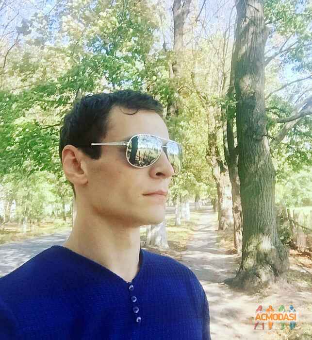 Рома Анатольевич Гарник фото №1291602. Завантажено 14 Вересня 2018
