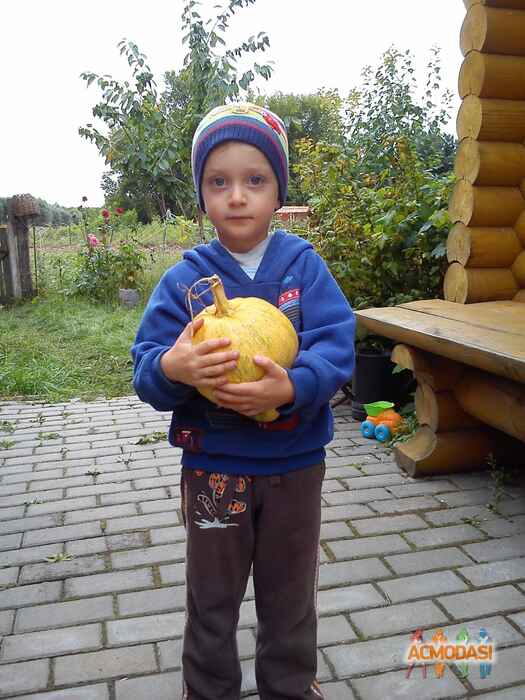 Никита Сергеевич Черненький фото №730399. Завантажено 12 Вересня 2014