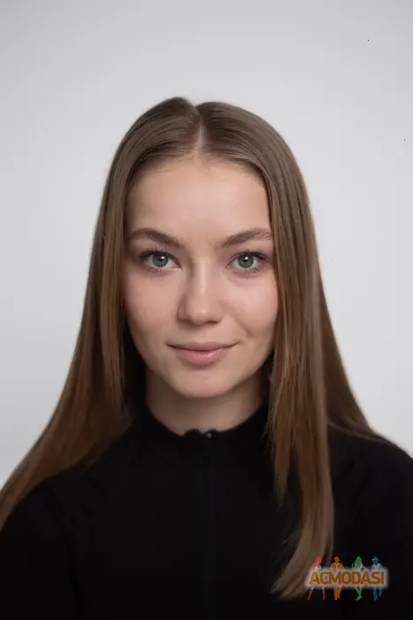 Олена  Стадник фото №1743904. Завантажено 07 Червня 2025