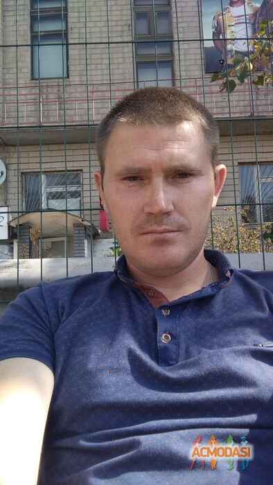 Денис Сергеевич Бурлака фото №1446095. Завантажено 09 Вересня 2019