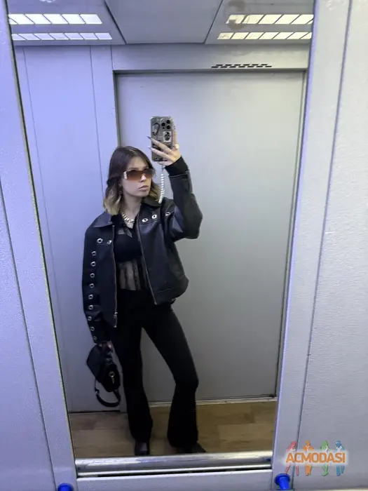 Стендап  Соколовська фото №1744158. Завантажено 15 Червня 2025