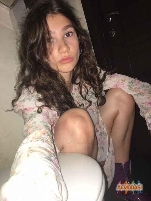 Алина Александровна Колесникова фото №1444685. Завантажено 05 Вересня 2019