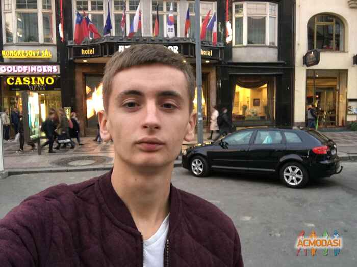 Ярослав Валентинович Десяткин фото №1344422. Завантажено 03 Січня 2019