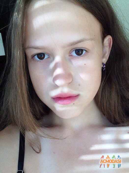 Милена Сергеевна Дубовая фото №1097869. Завантажено 30 Серпня 2017