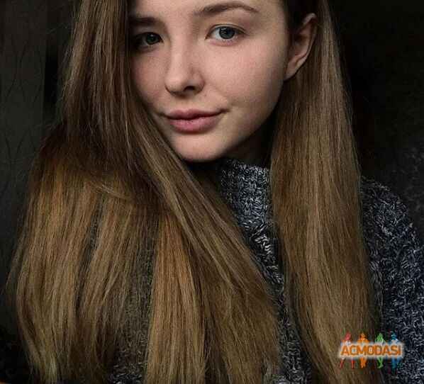 Катя Романовна Басова фото №1355445. Завантажено 26 Січня 2019