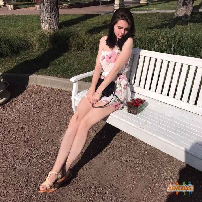 Карина Захарцева Володимирівна фото №1468091. Завантажено 30 Жовтня 2019