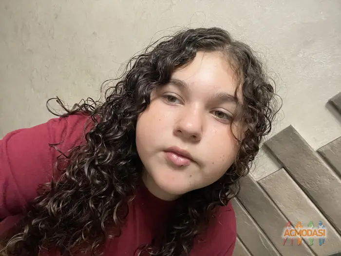 Еріка Михайлівна Попович фото №1751508. Завантажено 10 Січня 2026