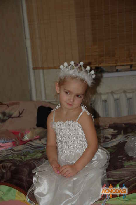 Лиза Вячеславовна Ожигина фото №287747. Завантажено 11 Листопада 2012