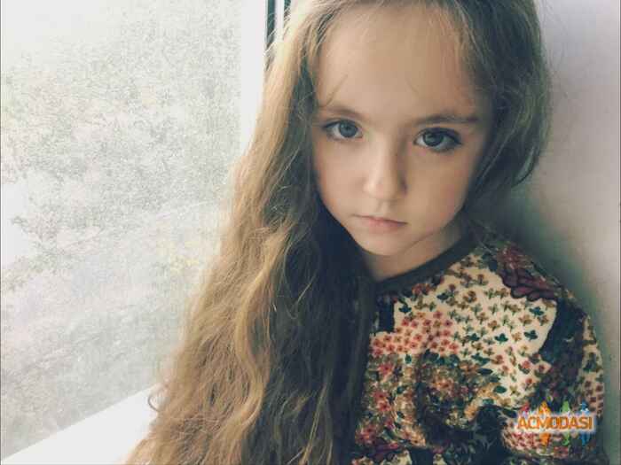 Поліна Русланівна Граматікова фото №1143170. Завантажено 26 Листопада 2017