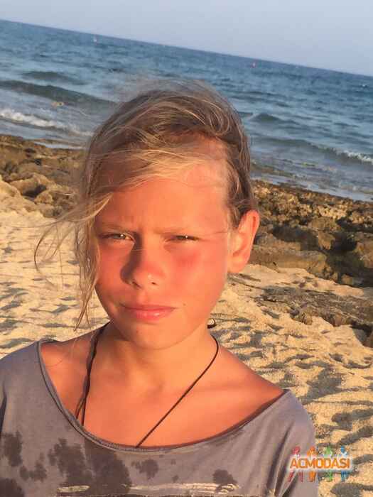 Elena Владимировна Цимбалист фото №988915. Завантажено 23 Листопада 2016