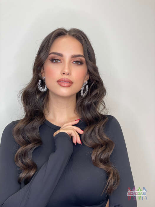 Яна Ярославівна Шийка фото №1659579. Завантажено 12 Жовтня 2021