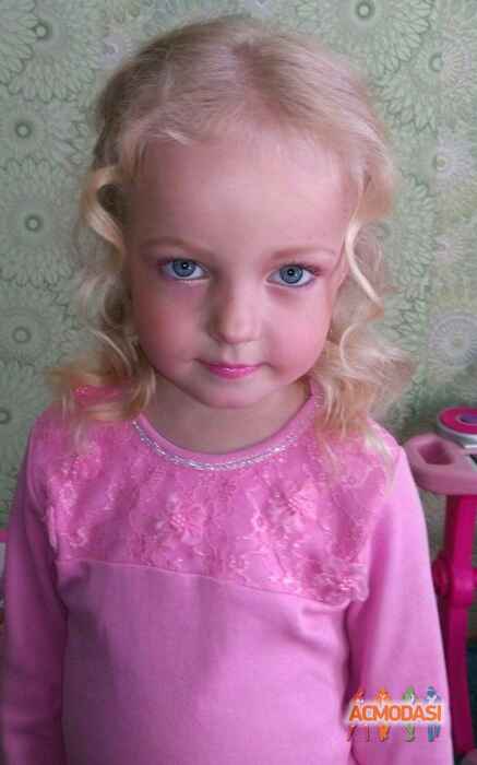 Шамара Элiзавета Володимирiвна фото №1093334. Завантажено 19 Серпня 2017