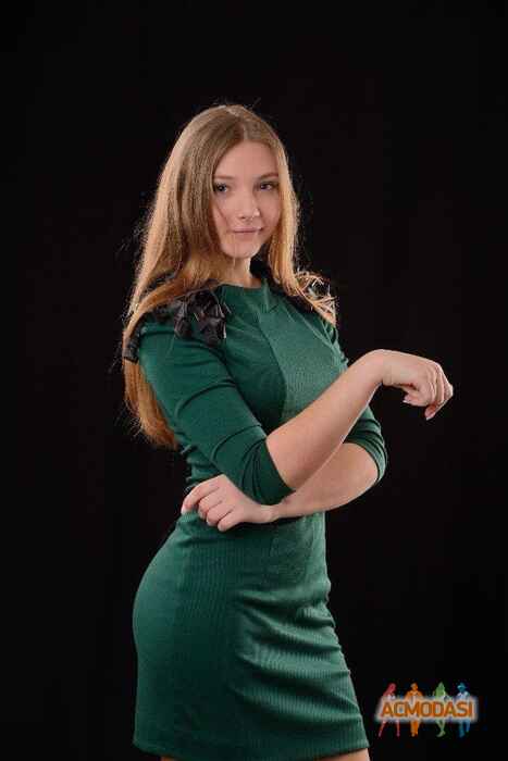Марина Максимівна Коберник фото №915261. Завантажено 31 Травня 2016