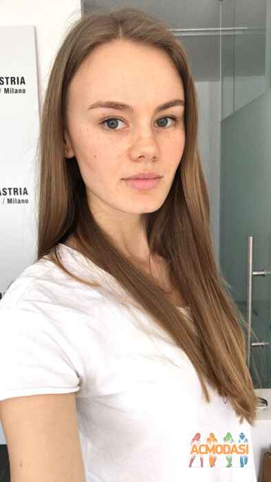 Алена Сергеевна Устинова фото №1228022. Завантажено 06 Травня 2018