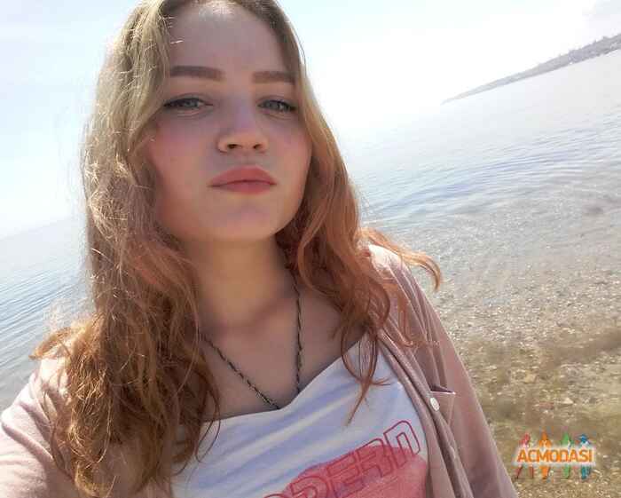 Карина Сергеевна Дубовик фото №908359. Завантажено 10 Травня 2016