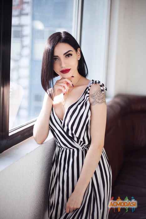 Елена Дмитриевна Серебрич фото №1186659. Завантажено 15 Лютого 2018