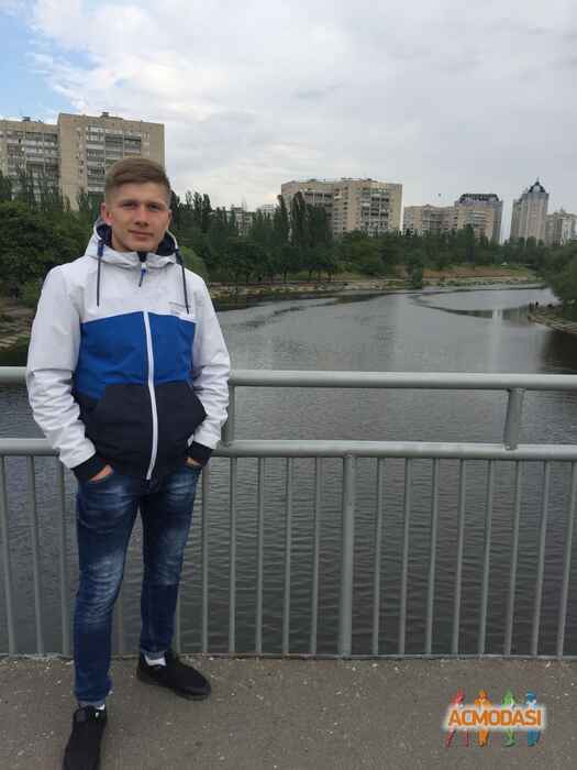 Юрий Сергеевич Крутась фото №1215140. Завантажено 30 Березня 2018