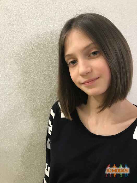 Іванна Денисівна Десятник фото №1226482. Завантажено 01 Травня 2018