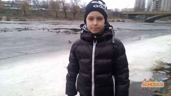 Марк  Бендеровский фото №753175. Завантажено 15 Жовтня 2014