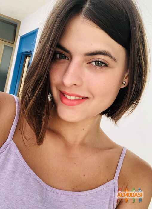 Яна Александровна Дуброва фото №1545194. Завантажено 05 Липня 2020