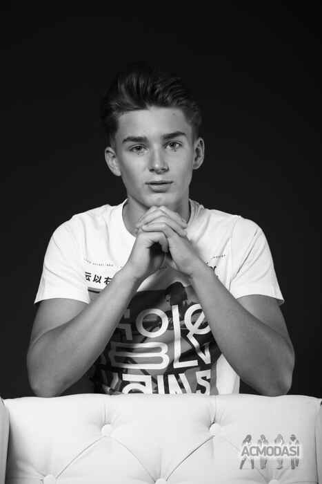 Роман Олексійович Самойленко фото №1119313. Завантажено 16 Жовтня 2017