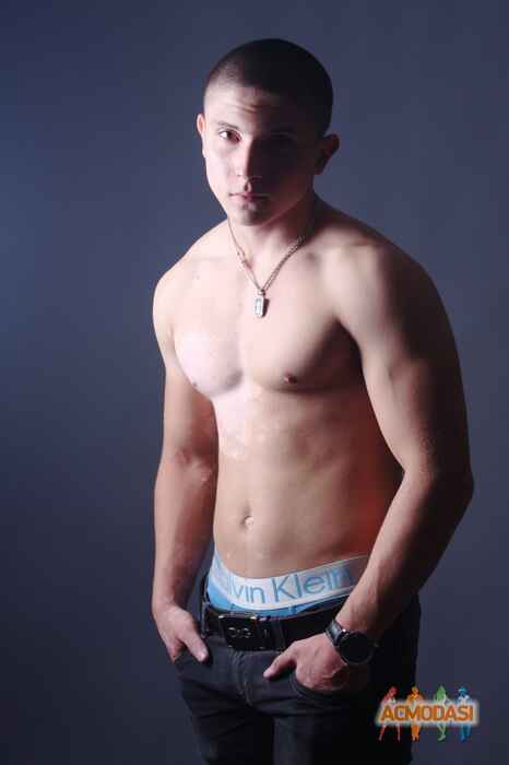 Артём Игоревич Комленко фото №51430. Завантажено Невідомо