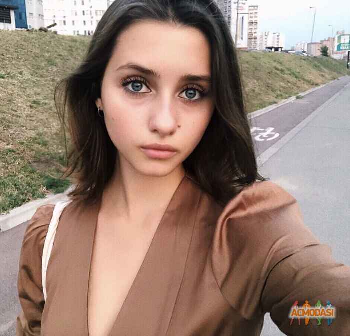 Юля Григоріївна Федорець фото №1395787. Завантажено 03 Травня 2019